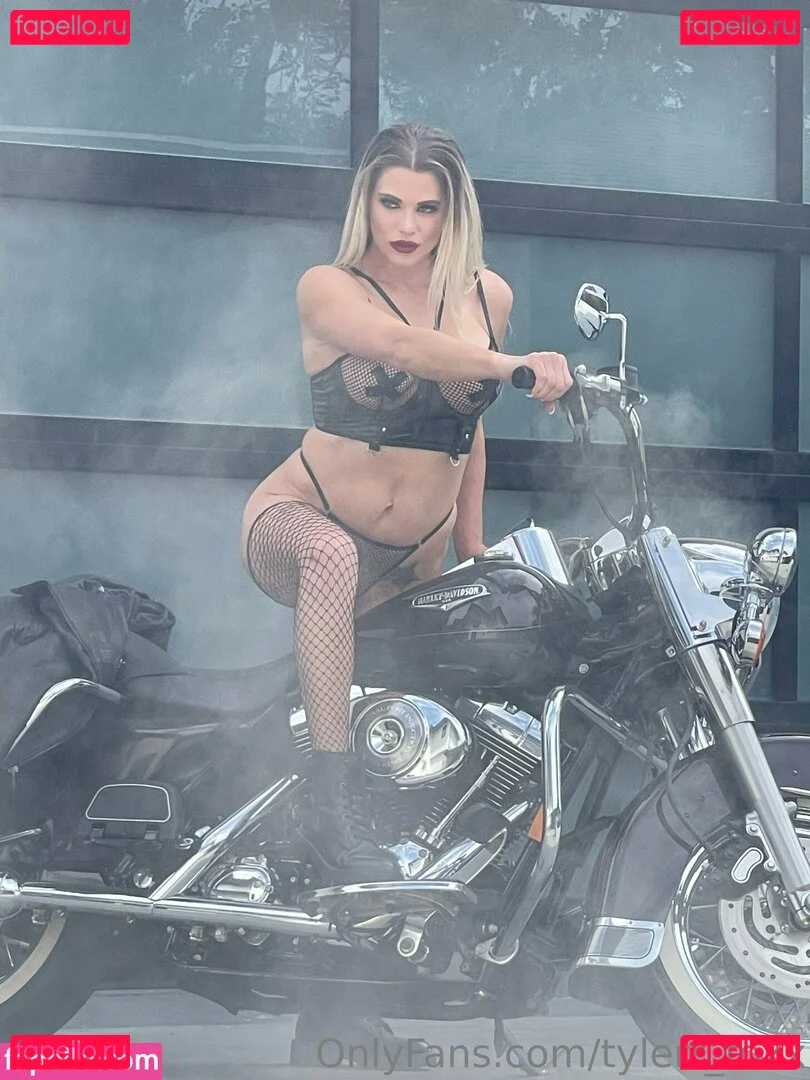 tylerr_foxx Onlyfans Photo Gallery 