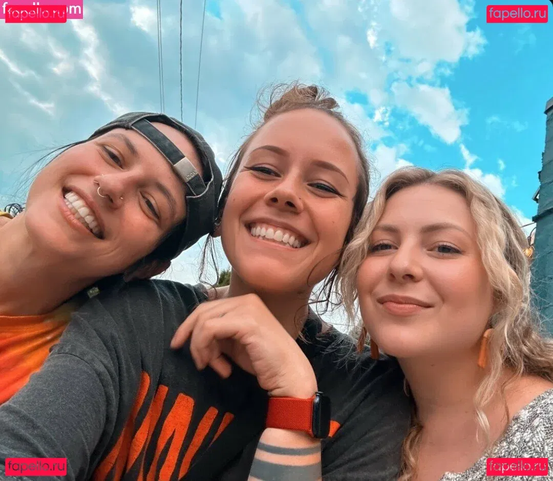 Stephilee Onlyfans Photo Gallery 