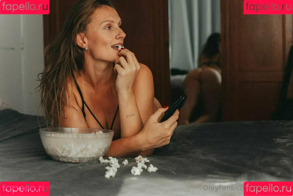 Valquíria Dullius Onlyfans Photo Gallery 