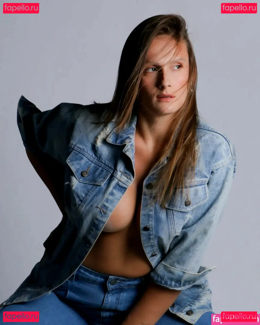 Valquíria Dullius Onlyfans Photo Gallery 