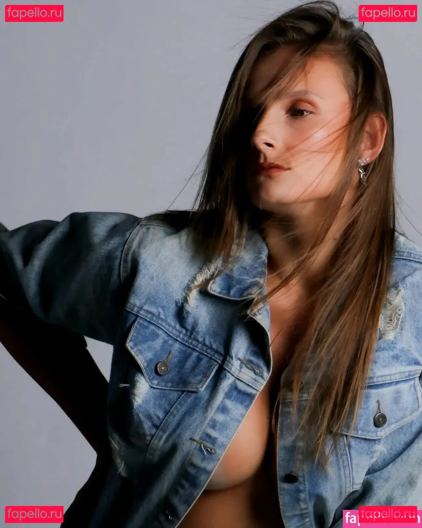 Valquíria Dullius Onlyfans Photo Gallery 