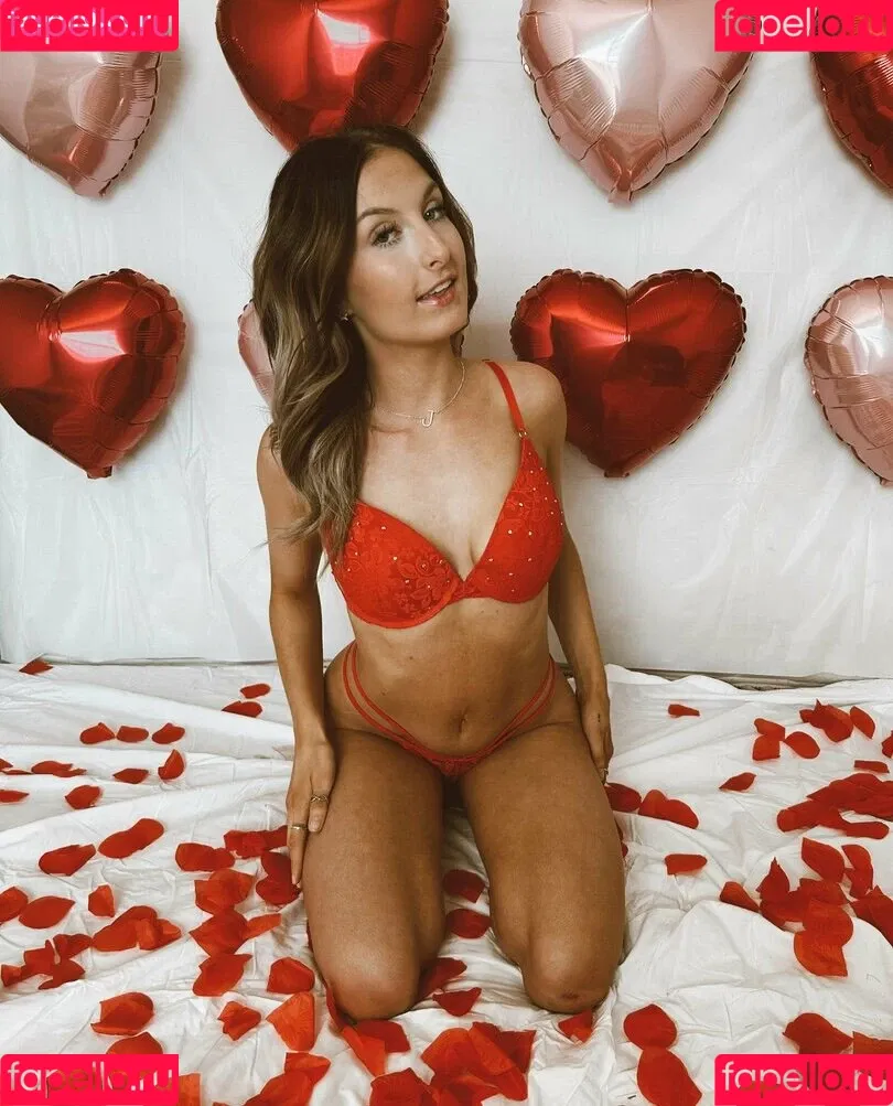PlaymateSashaVIP Onlyfans Photo Gallery 