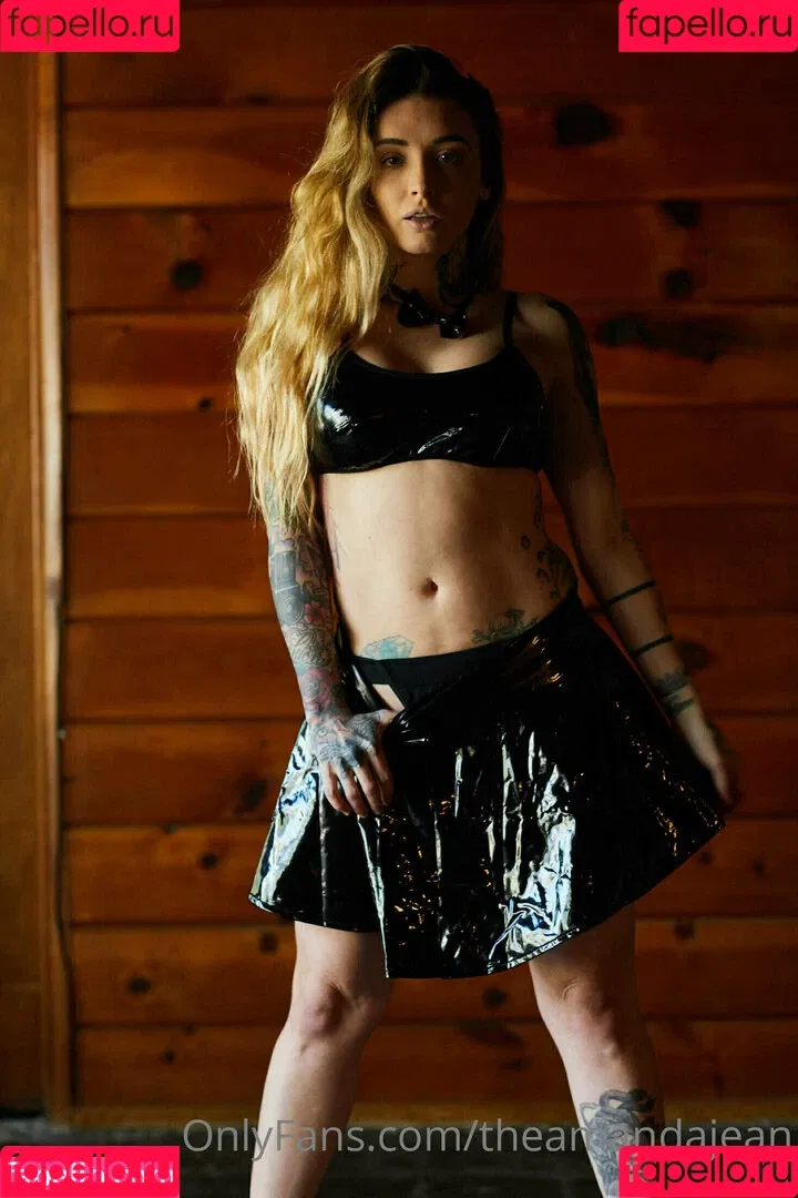 Theamandajean Onlyfans Photo Gallery 