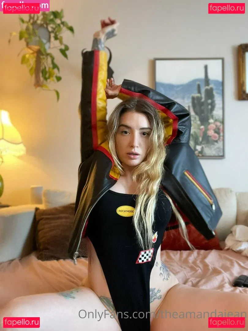 Theamandajean Onlyfans Photo Gallery 