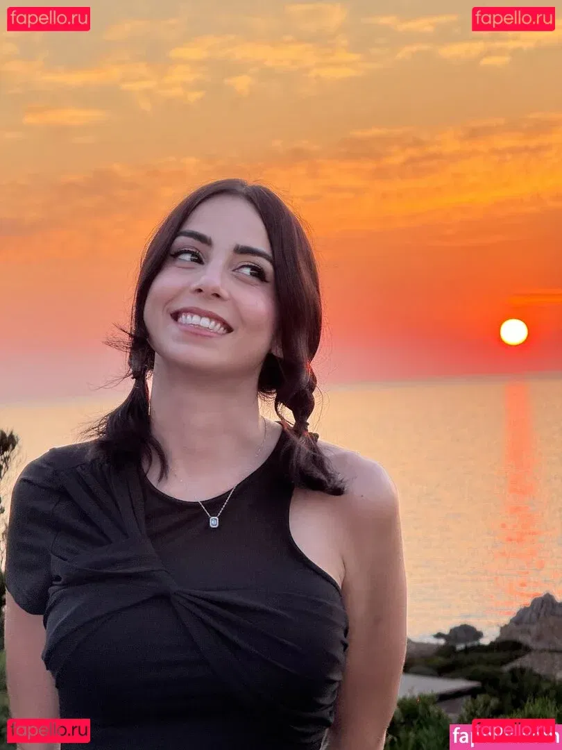 Kurolily Onlyfans Photo Gallery 