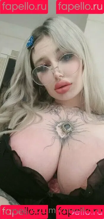 chrysilunafree Onlyfans Photo Gallery 