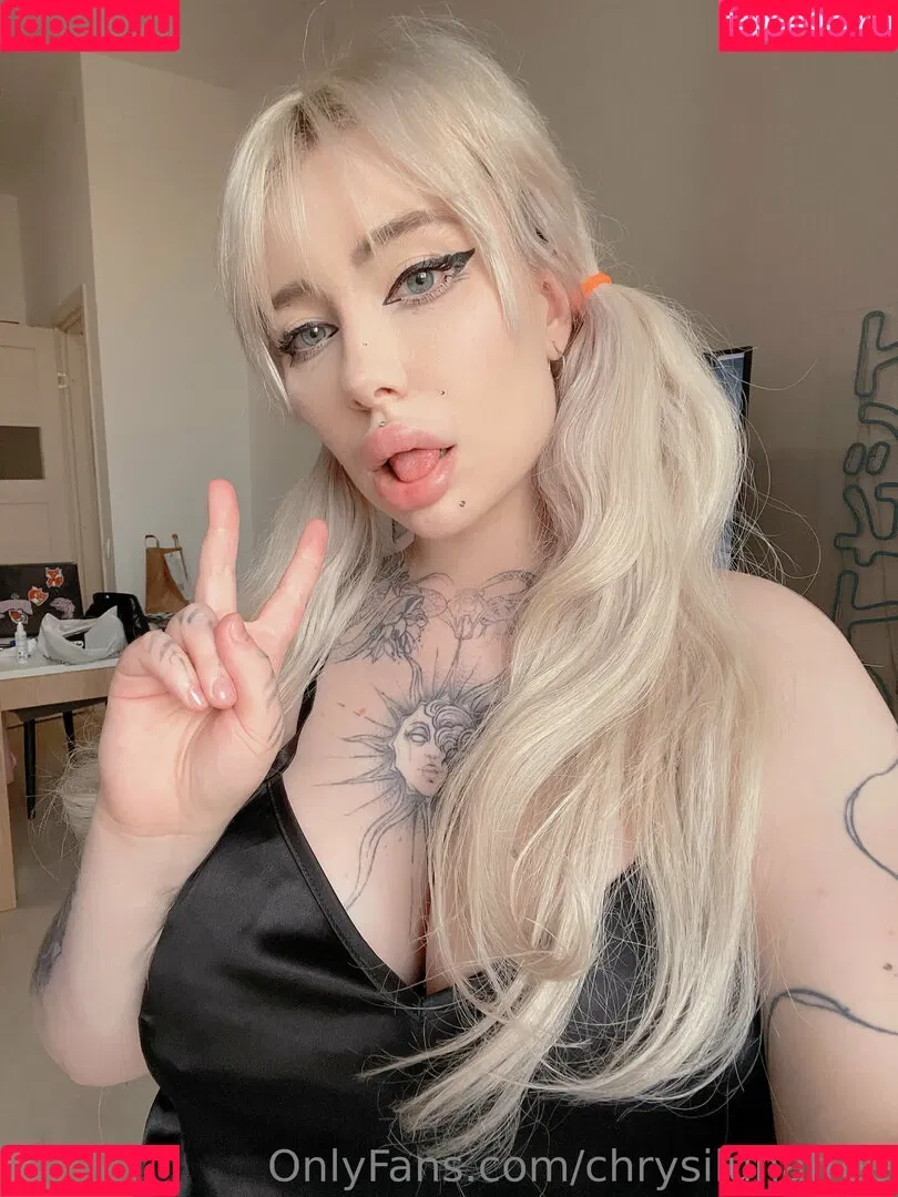 chrysilunafree Onlyfans Photo Gallery 