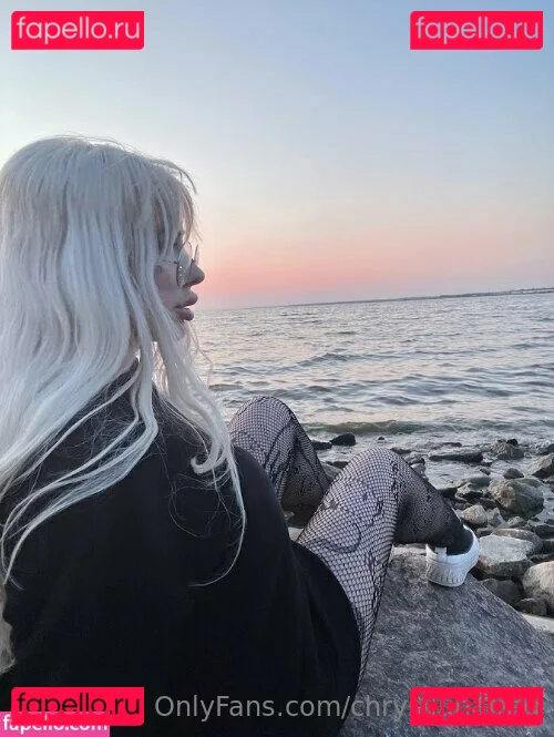 chrysilunafree Onlyfans Photo Gallery 