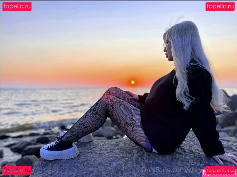 chrysilunafree Onlyfans Photo Gallery 