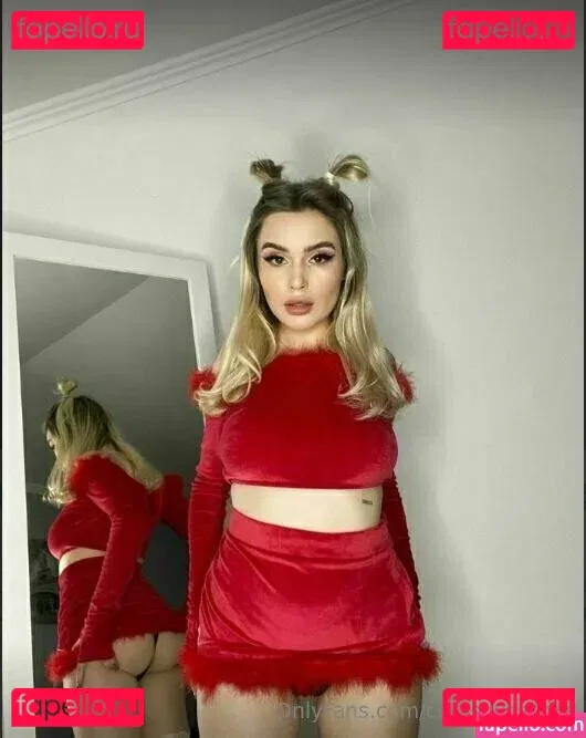 chrysilunafree Onlyfans Photo Gallery 