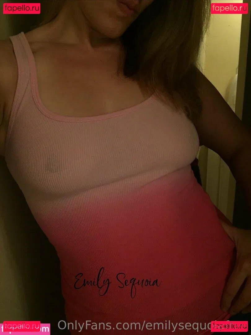 emilysequoiafree Onlyfans Photo Gallery 