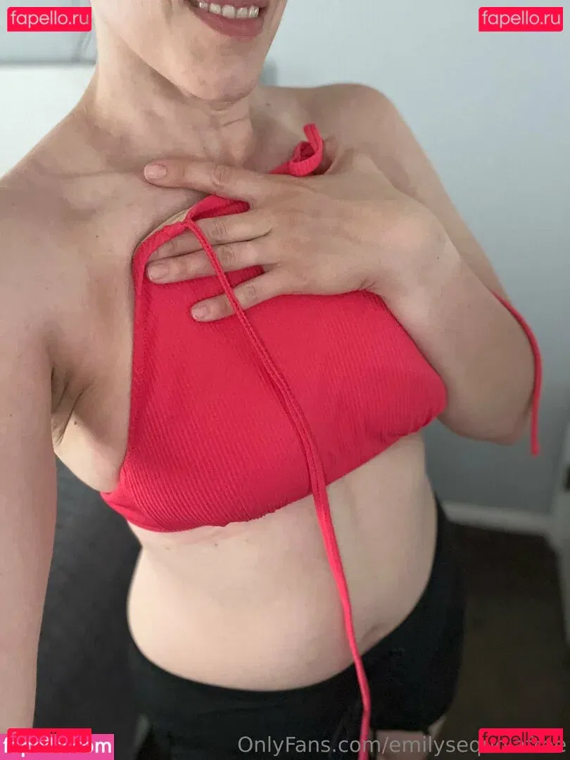 emilysequoiafree Onlyfans Photo Gallery 