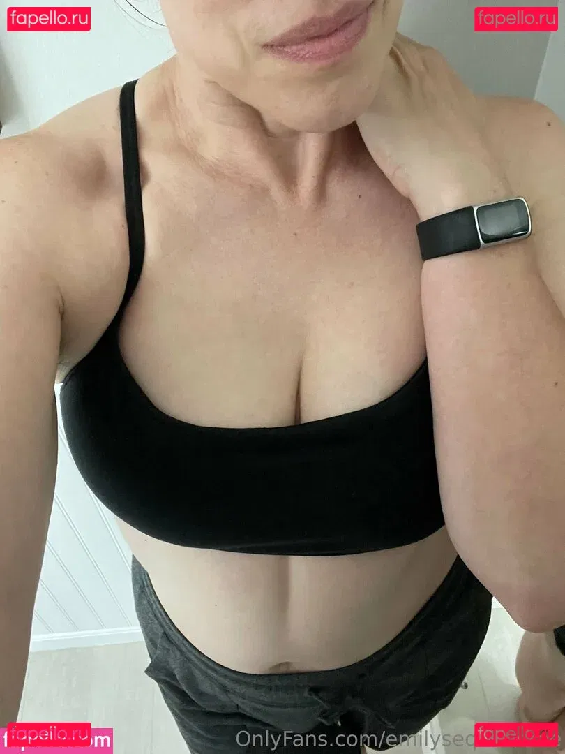 emilysequoiafree Onlyfans Photo Gallery 