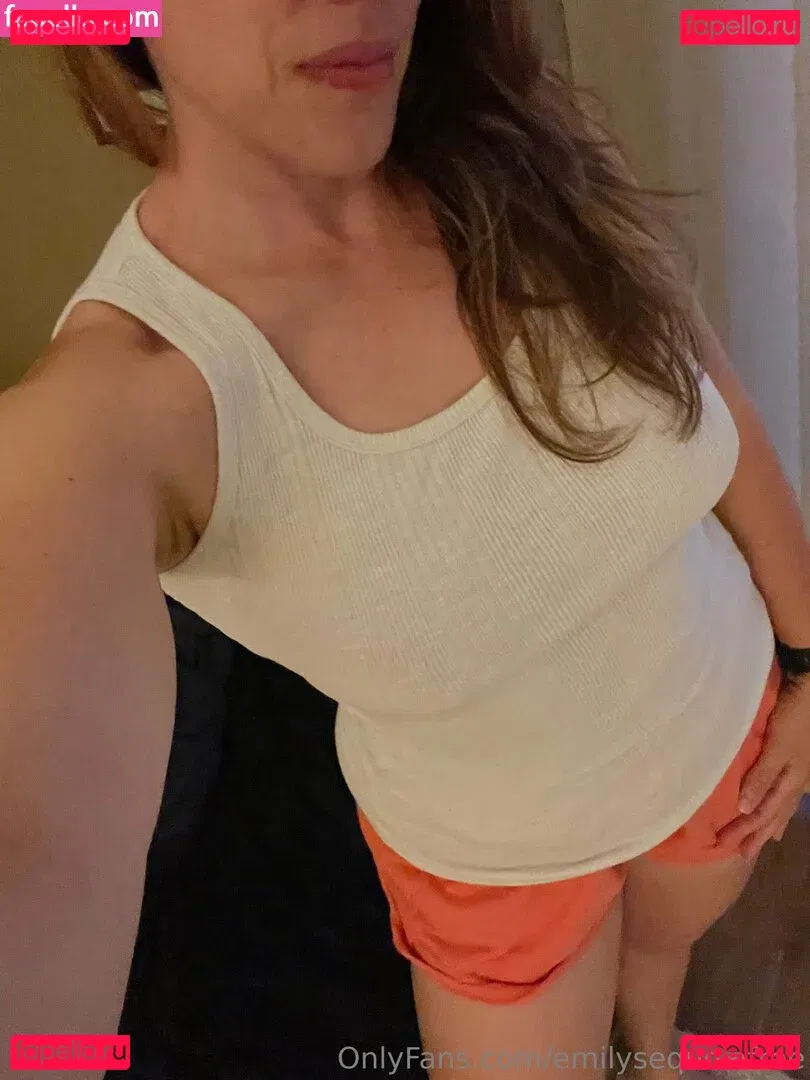 emilysequoiafree Onlyfans Photo Gallery 