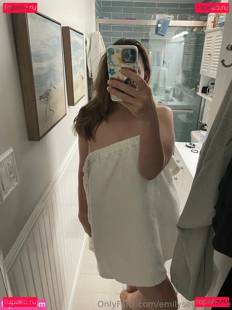 emilysequoiafree Onlyfans Photo Gallery 