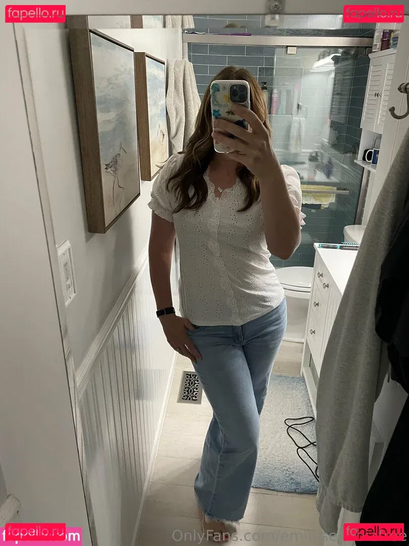 emilysequoiafree Onlyfans Photo Gallery 