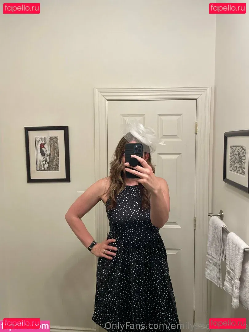 emilysequoiafree Onlyfans Photo Gallery 