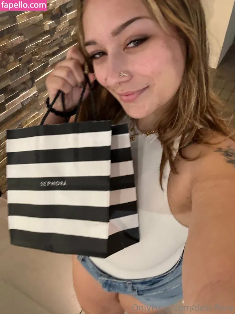 desi.flora Onlyfans Photo Gallery 