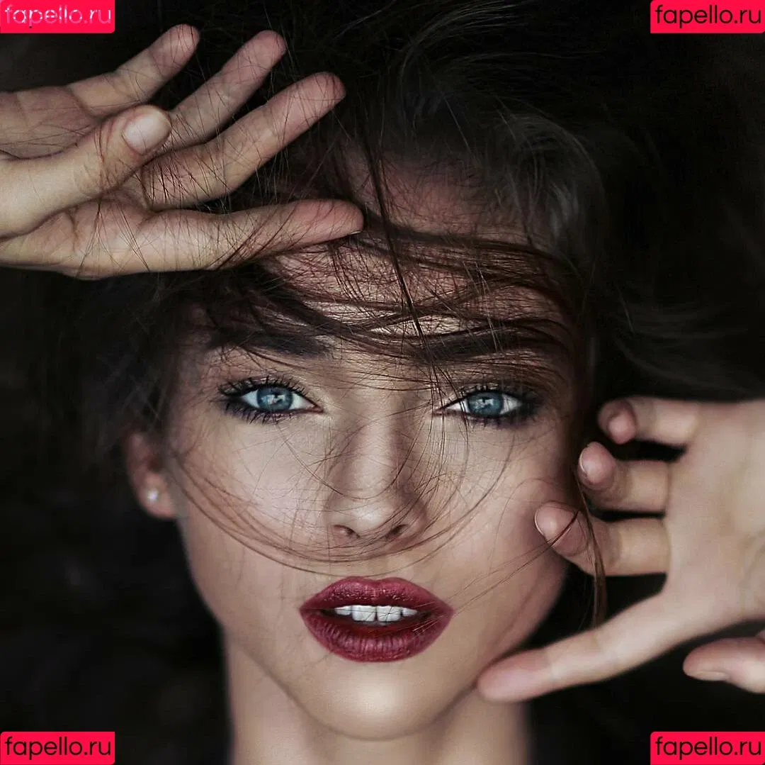 Noemi Kovacs Onlyfans Photo Gallery 