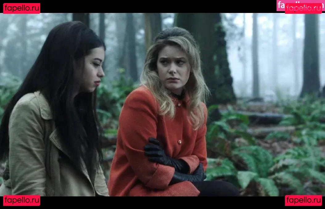 Amber Midthunder Onlyfans Photo Gallery 