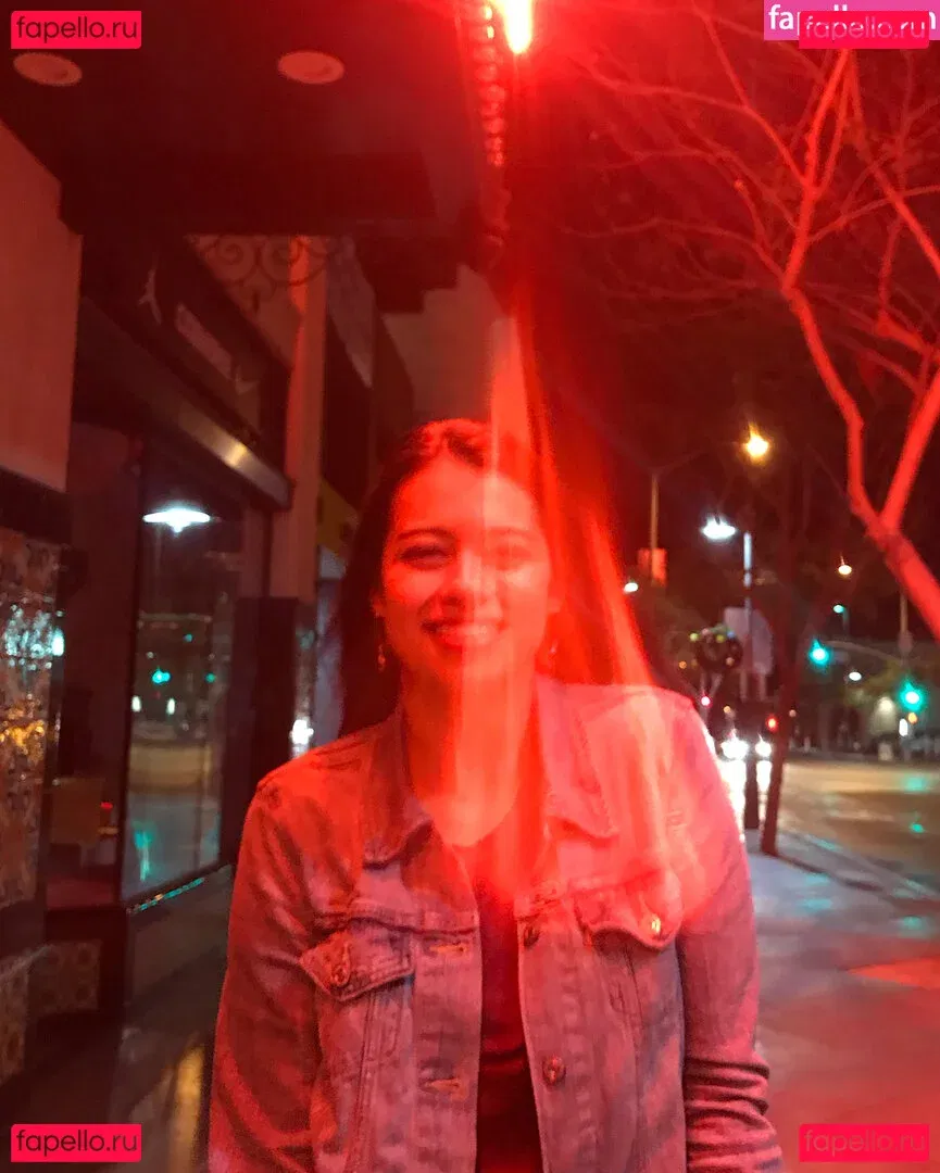 Amber Midthunder Onlyfans Photo Gallery 