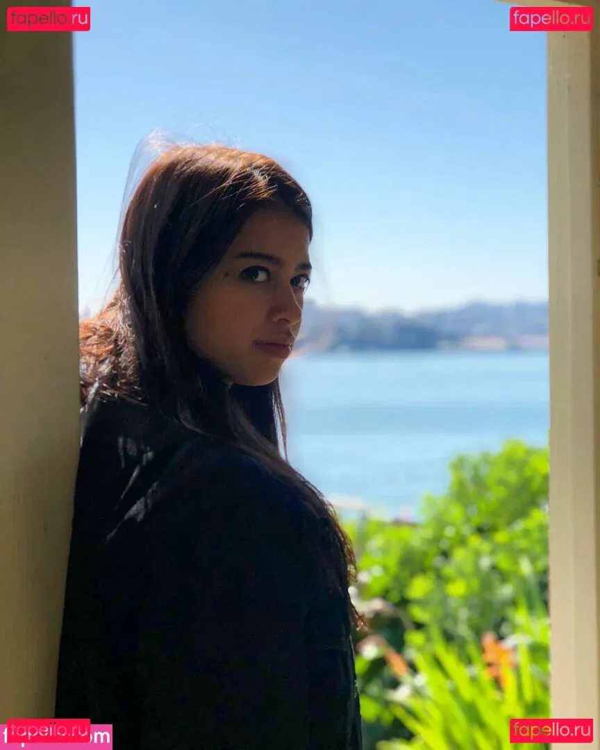 Amber Midthunder Onlyfans Photo Gallery 