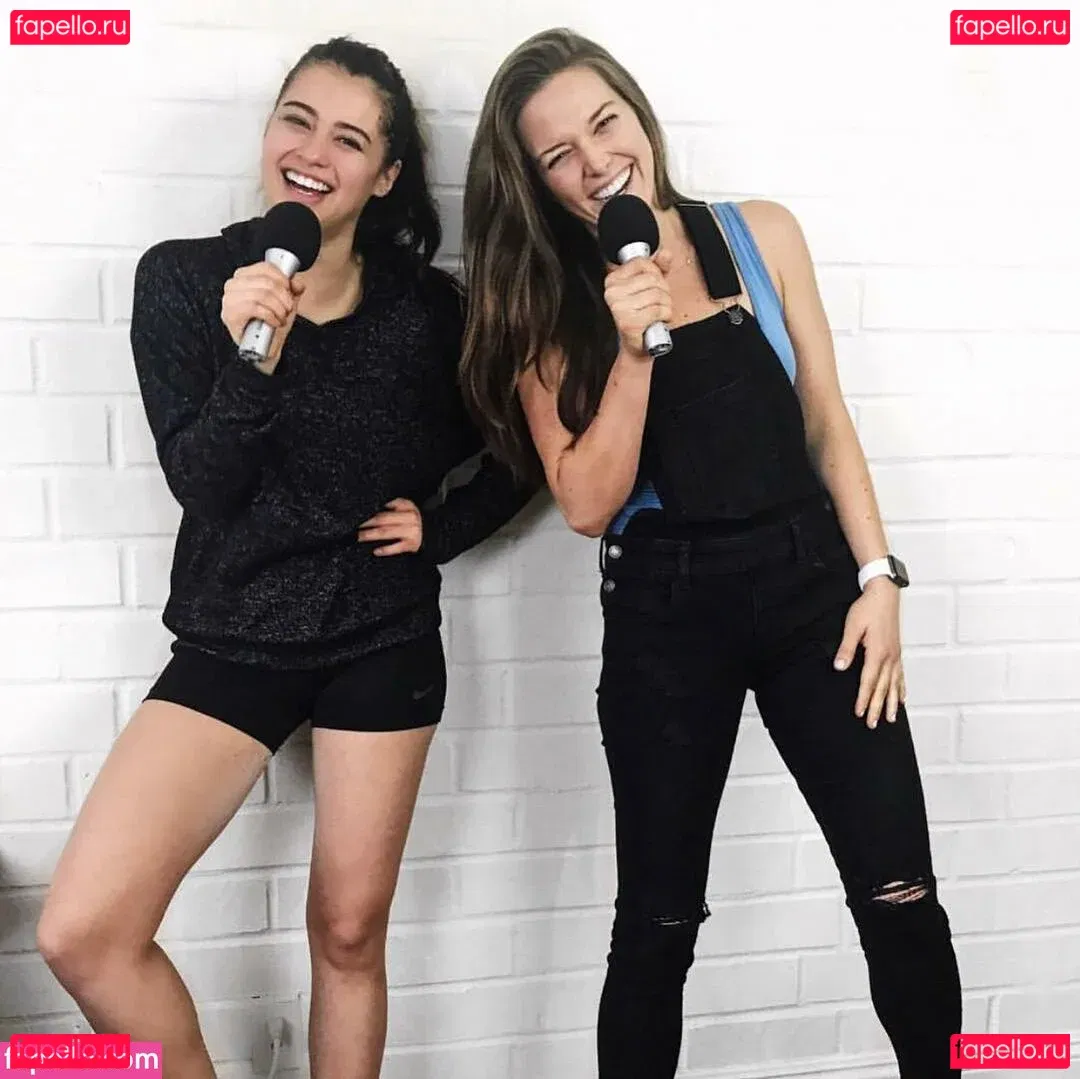 Amber Midthunder Onlyfans Photo Gallery 