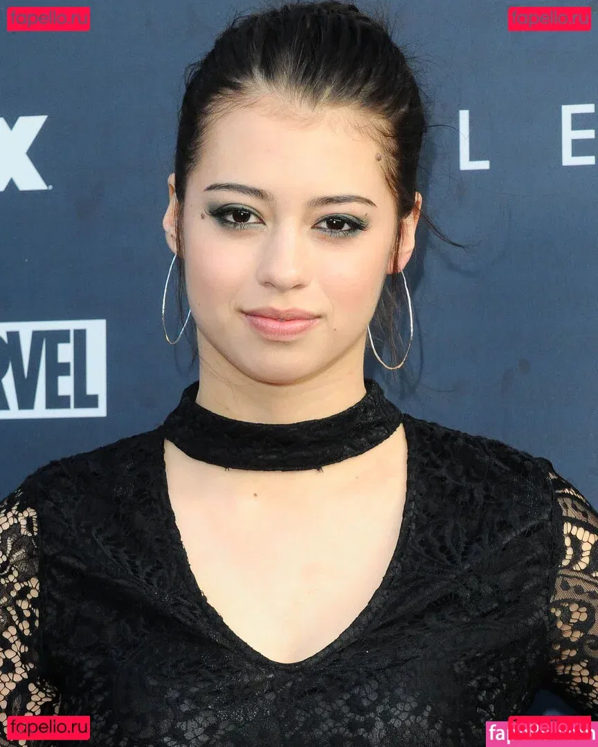 Amber Midthunder Onlyfans Photo Gallery 