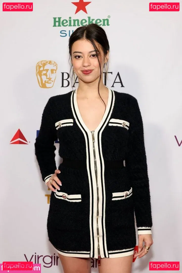 Amber Midthunder Onlyfans Photo Gallery 