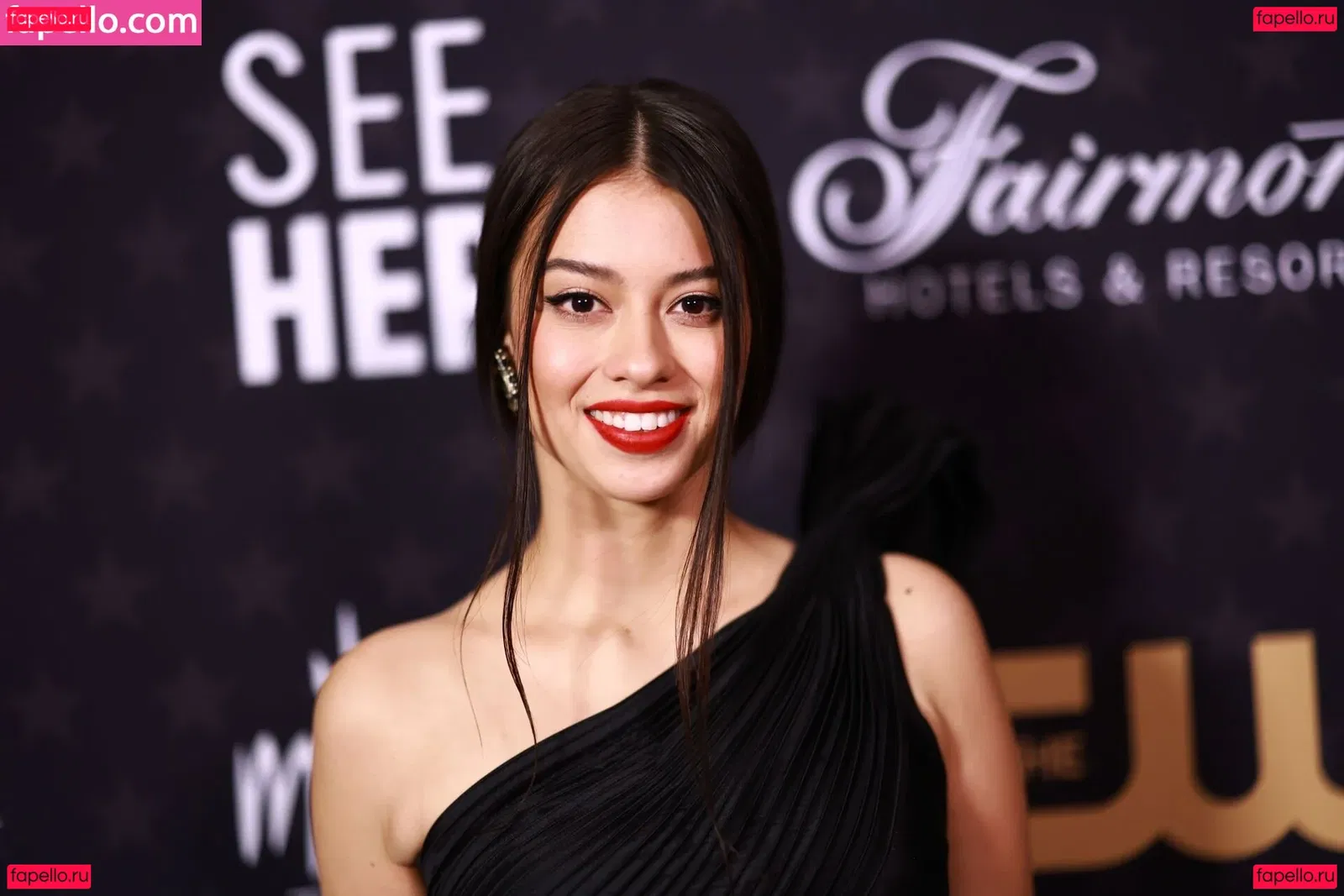 Amber Midthunder Onlyfans Photo Gallery 