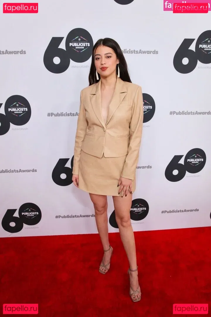 Amber Midthunder Onlyfans Photo Gallery 