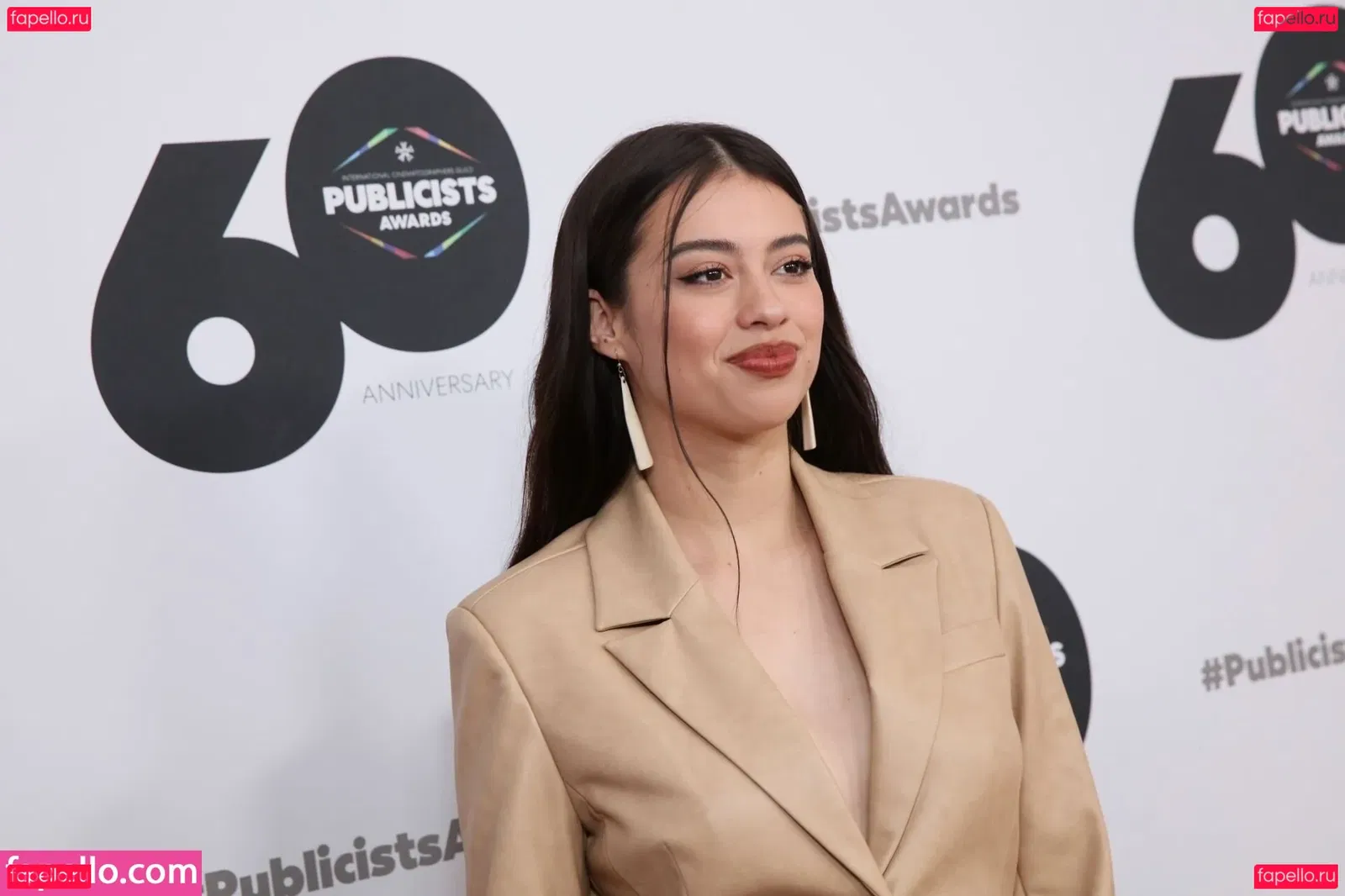 Amber Midthunder Onlyfans Photo Gallery 