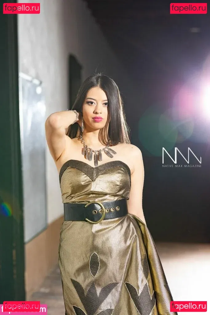 Amber Midthunder Onlyfans Photo Gallery 