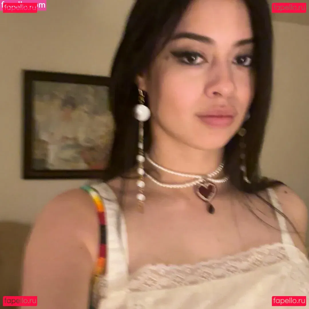 Amber Midthunder Onlyfans Photo Gallery 