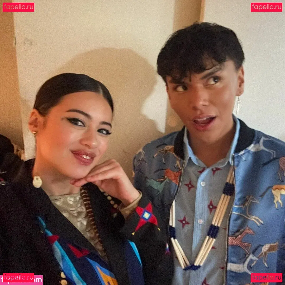 Amber Midthunder Onlyfans Photo Gallery 