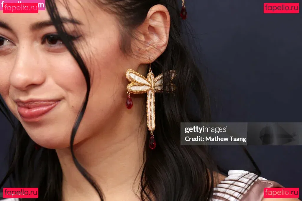 Amber Midthunder Onlyfans Photo Gallery 