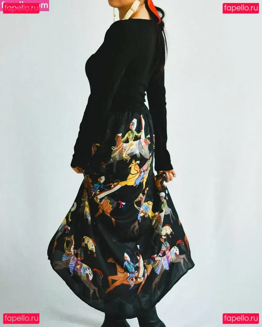 Amber Midthunder Onlyfans Photo Gallery 