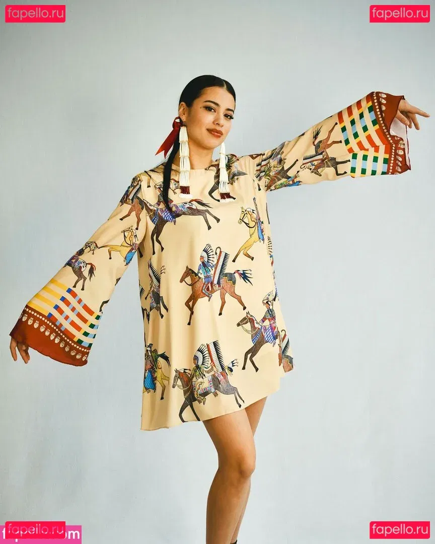 Amber Midthunder Onlyfans Photo Gallery 