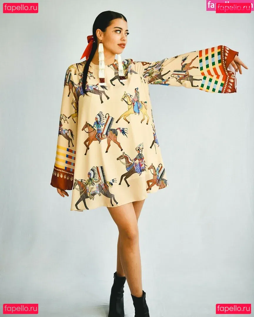 Amber Midthunder Onlyfans Photo Gallery 