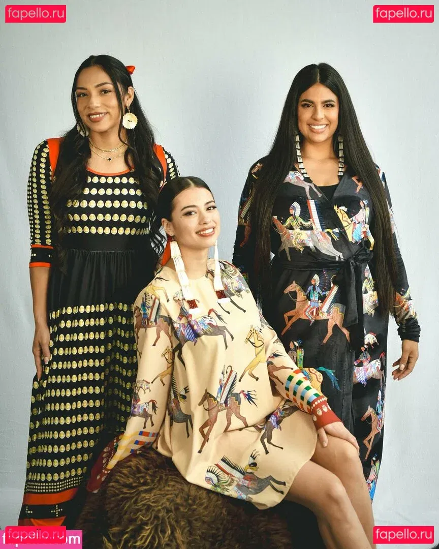 Amber Midthunder Onlyfans Photo Gallery 