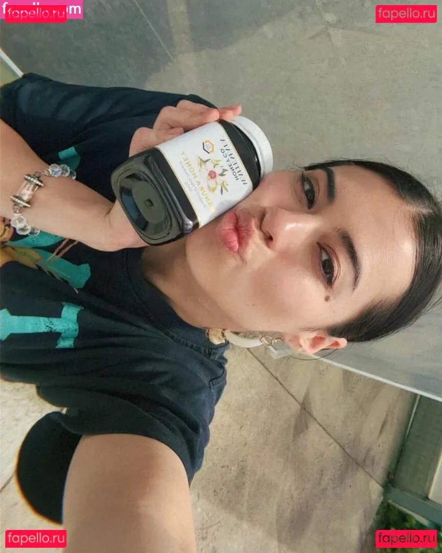 Amber Midthunder Onlyfans Photo Gallery 