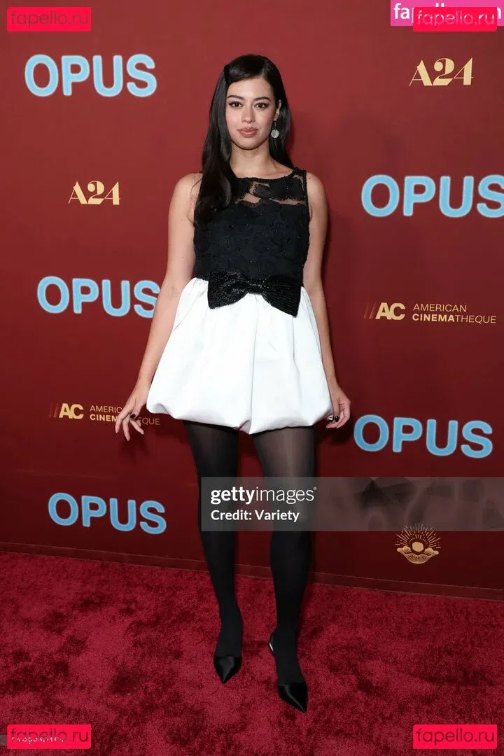 Amber Midthunder Onlyfans Photo Gallery 