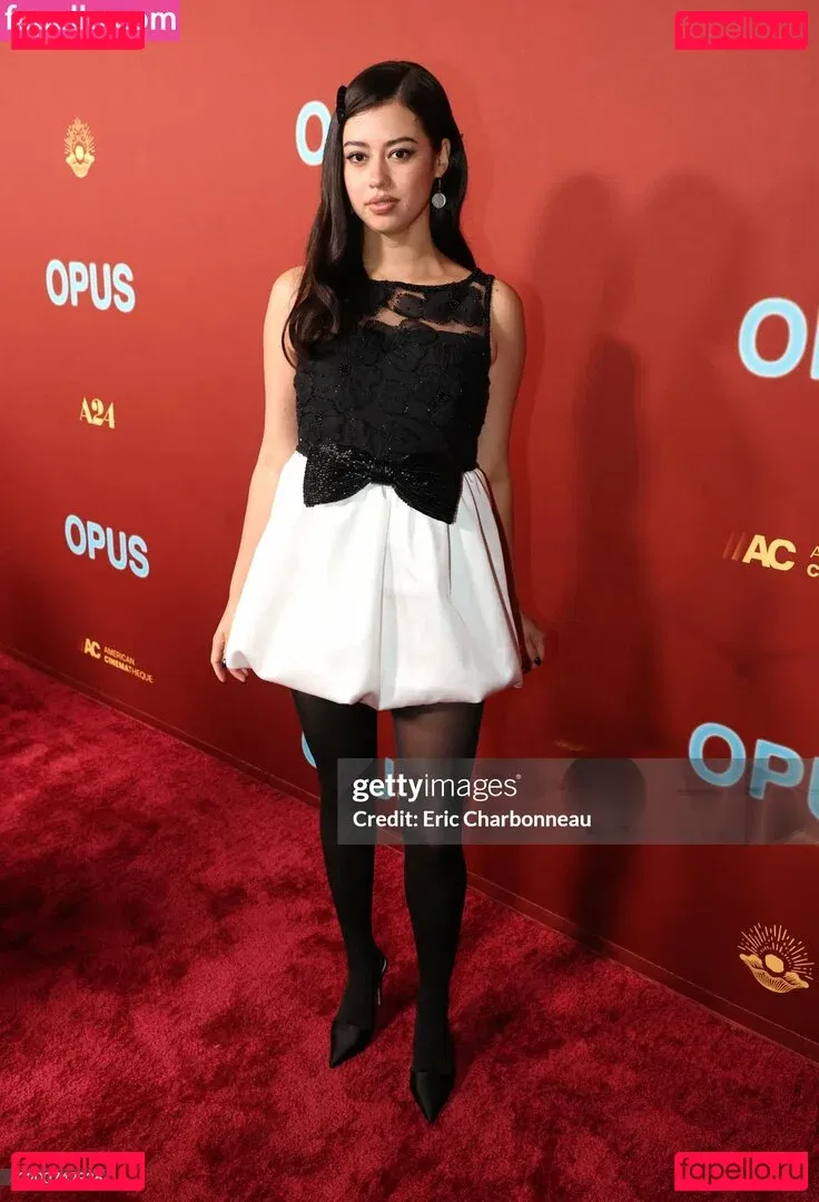 Amber Midthunder Onlyfans Photo Gallery 