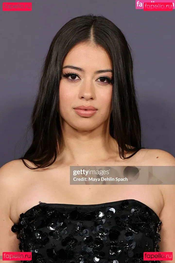 Amber Midthunder Onlyfans Photo Gallery 