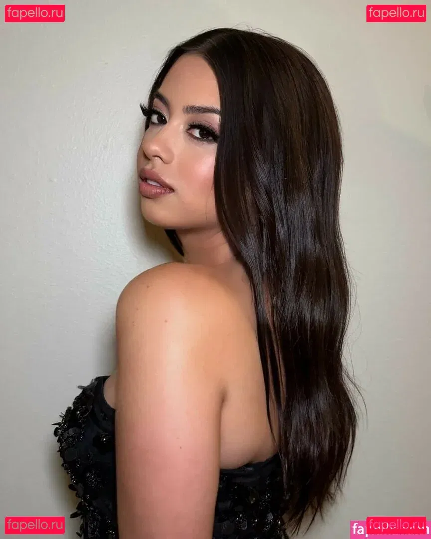 Amber Midthunder Onlyfans Photo Gallery 