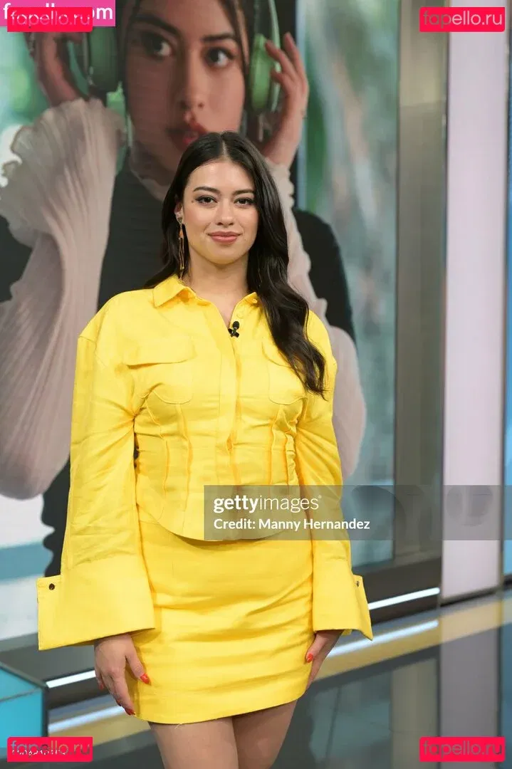 Amber Midthunder Onlyfans Photo Gallery 