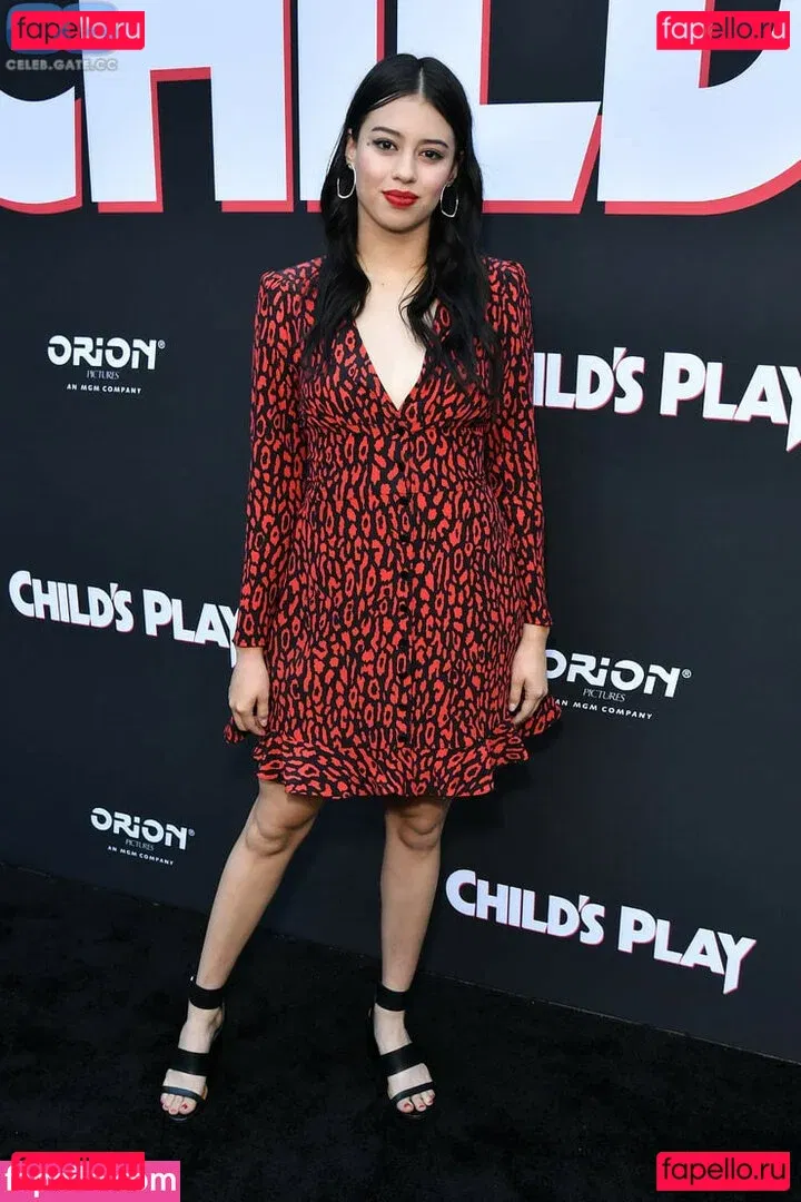 Amber Midthunder Onlyfans Photo Gallery 