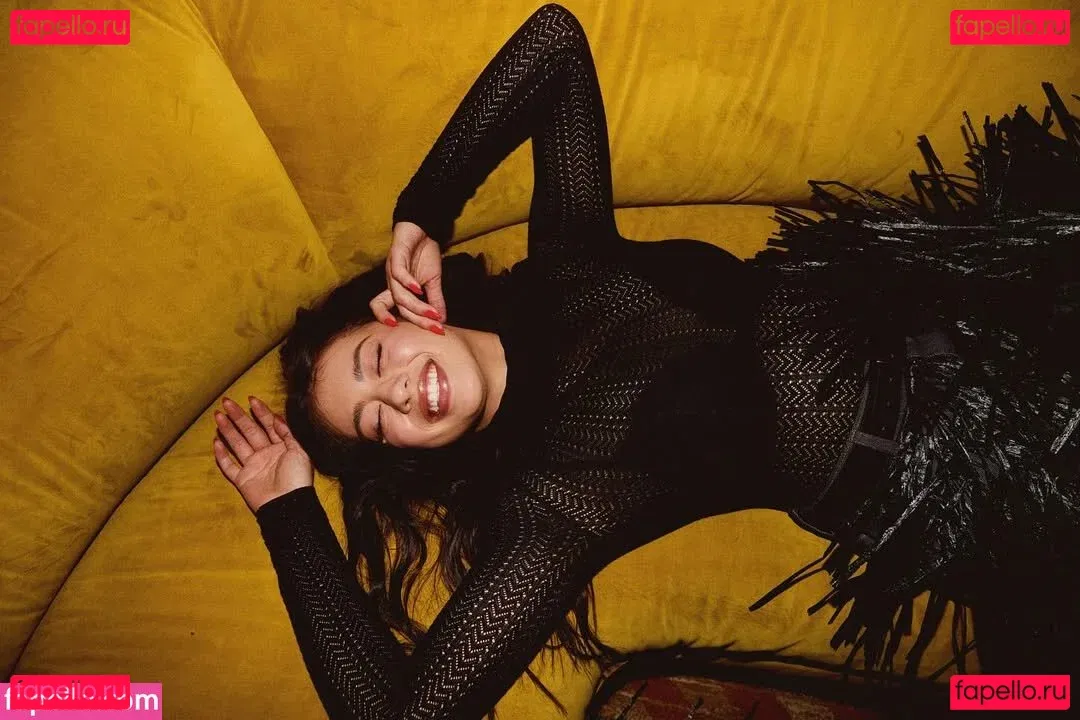 Amber Midthunder Onlyfans Photo Gallery 