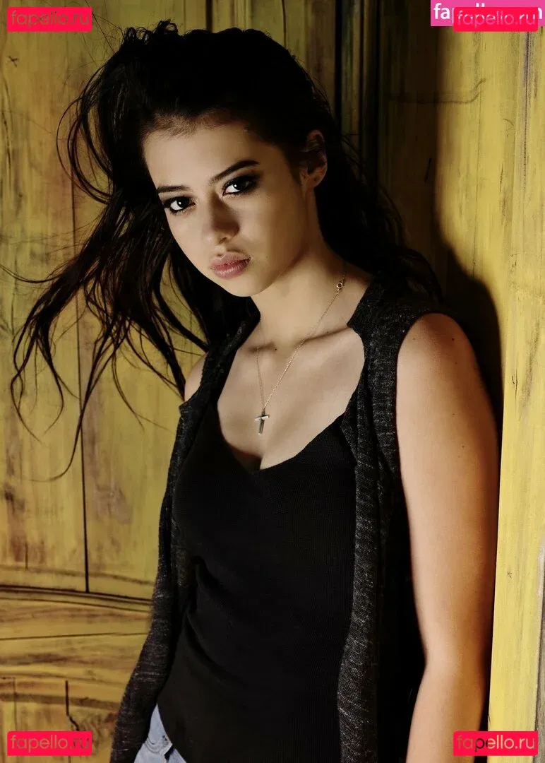 Amber Midthunder Onlyfans Photo Gallery 