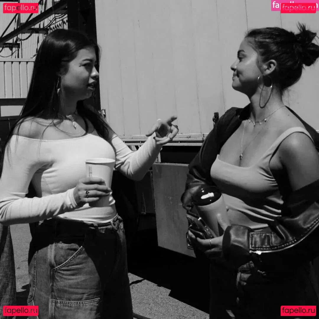 Amber Midthunder Onlyfans Photo Gallery 